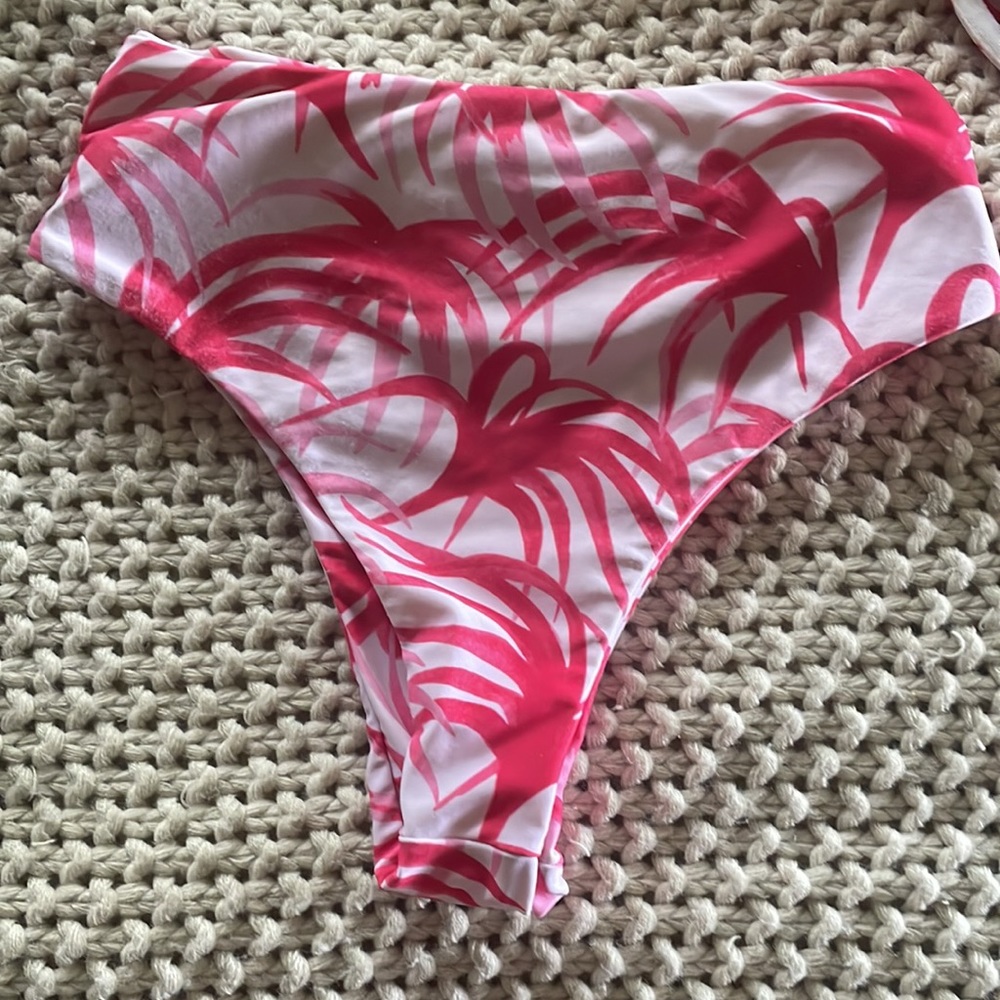 Mikoh Waikui Bottom (Size L) & Lima Top (Size M) … - image 6